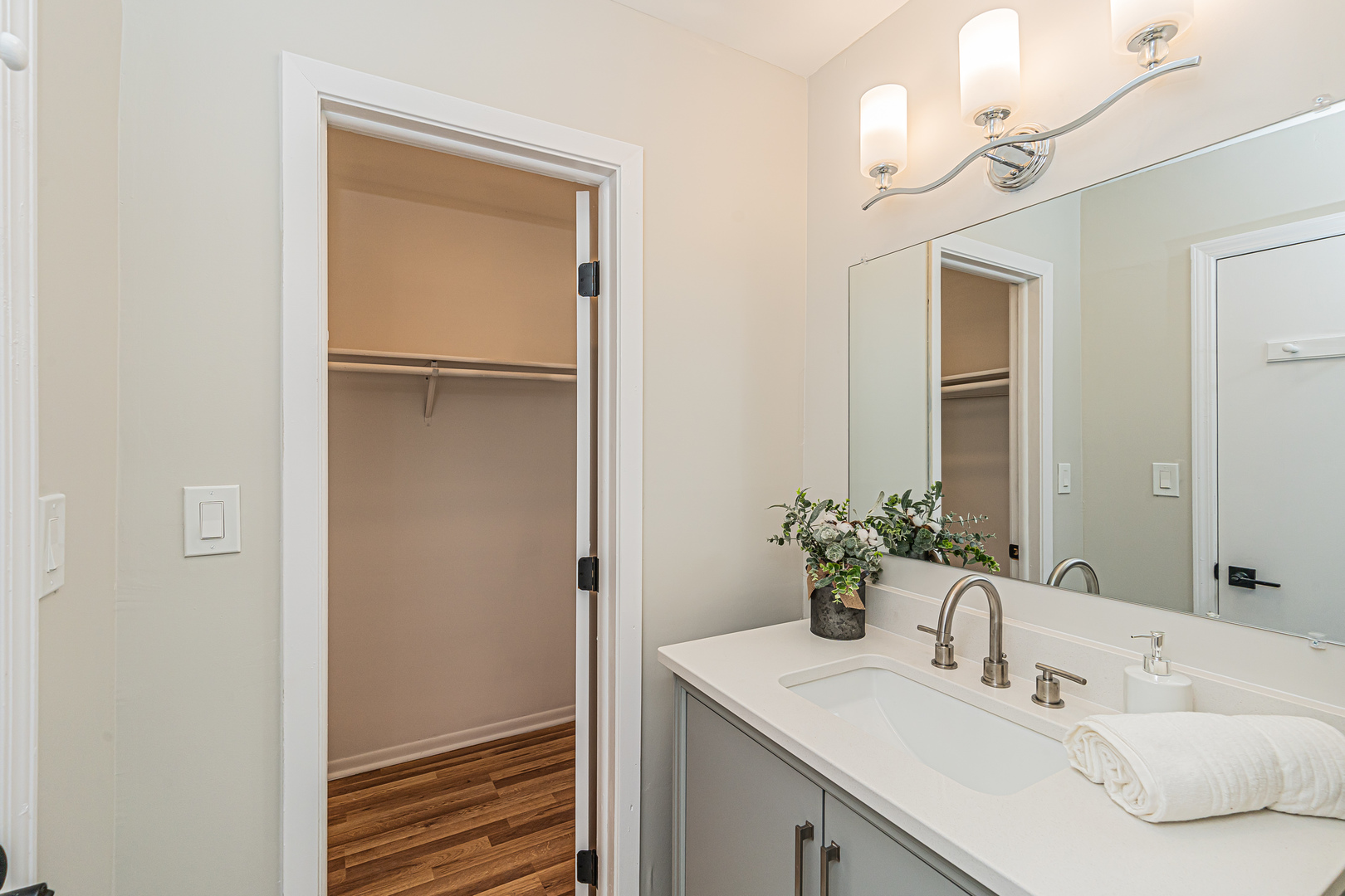 432 Skokie Boulevard Property Photo 22