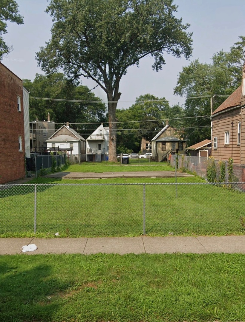 5618 S Elizabeth Street Property Photo 2