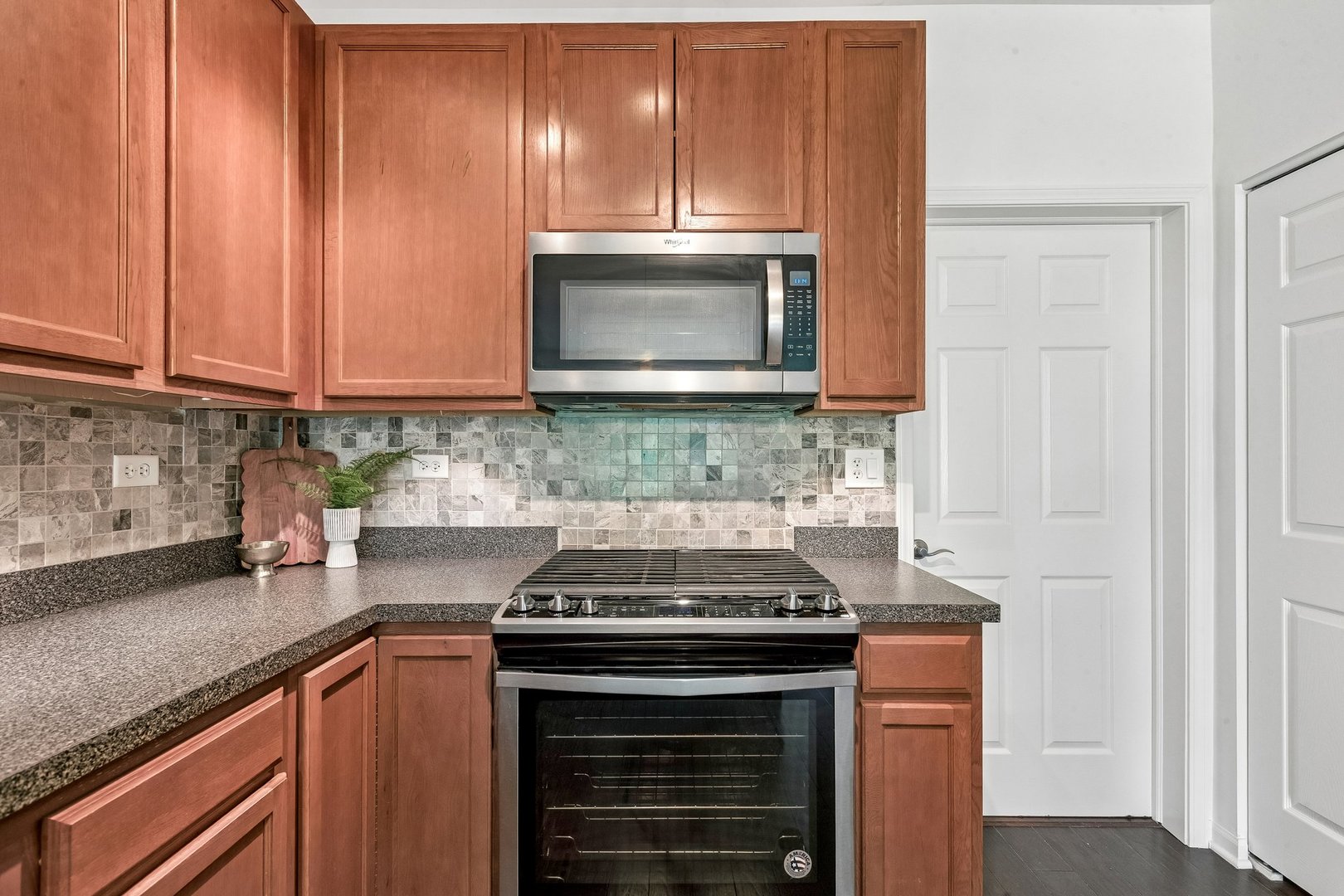 1248 Chesterton Drive Property Photo 11