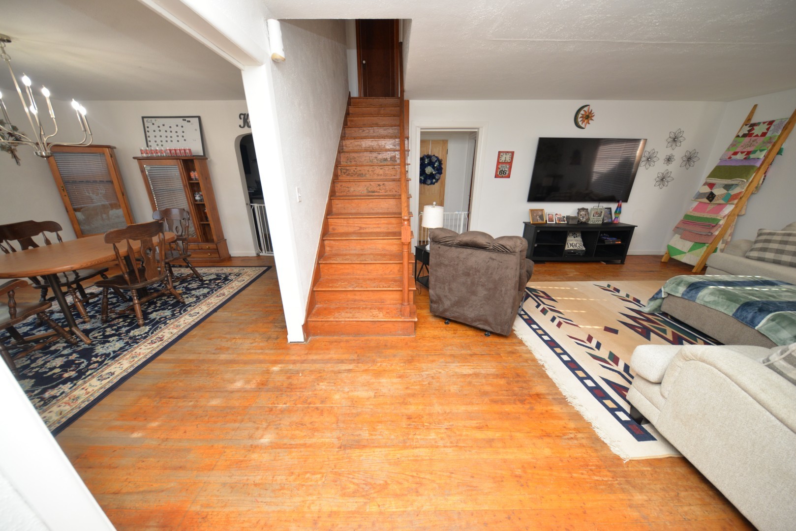 1501 Viola Avenue Property Photo 10