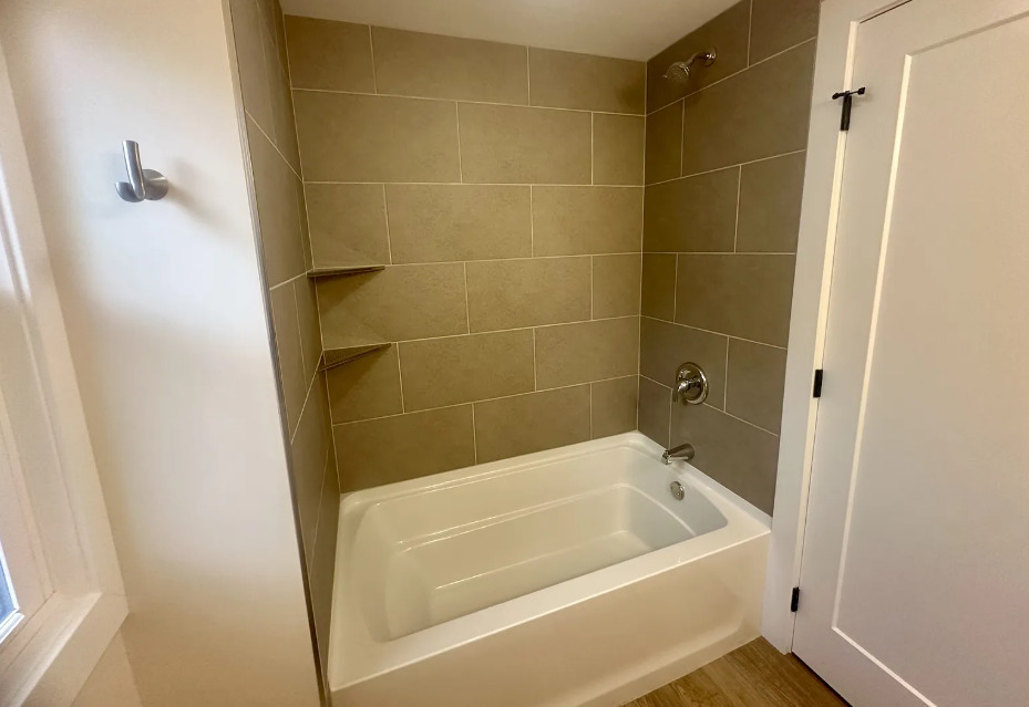 481 N Cottage Avenue Property Photo 6