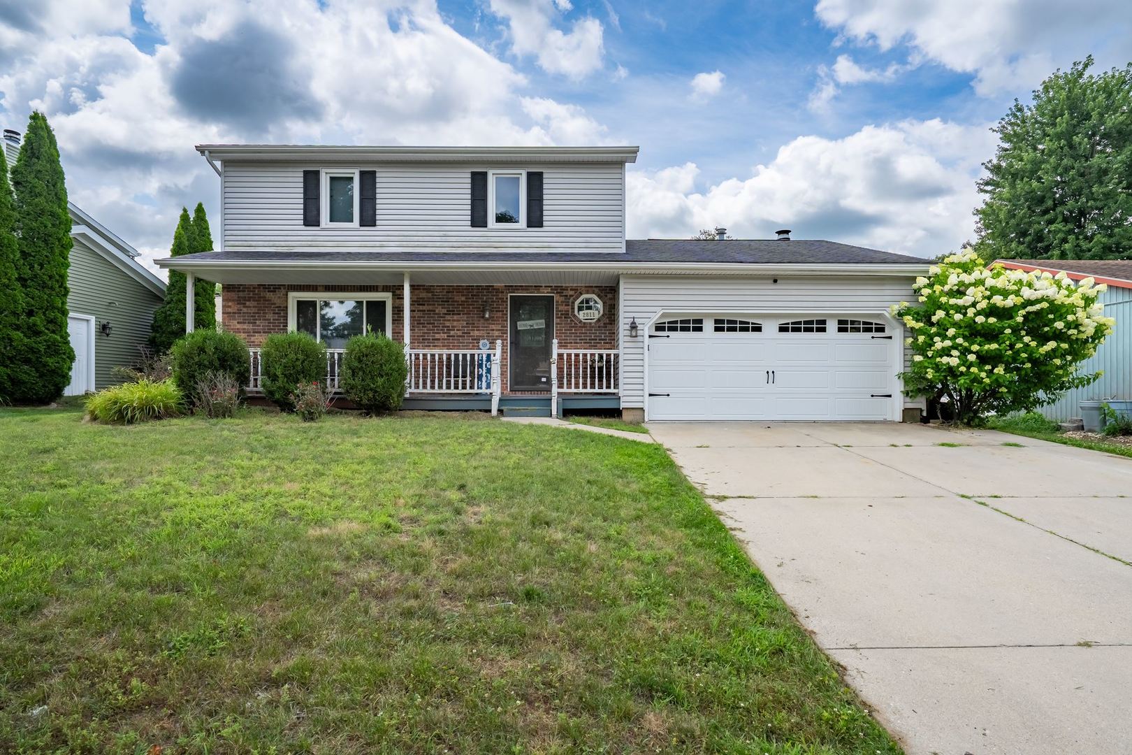 2811 Phillip Place Property Photo 1