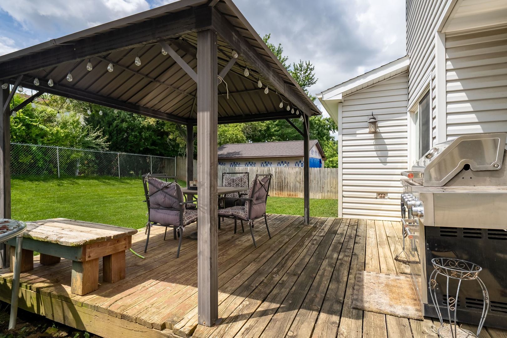 2811 Phillip Place Property Photo 26