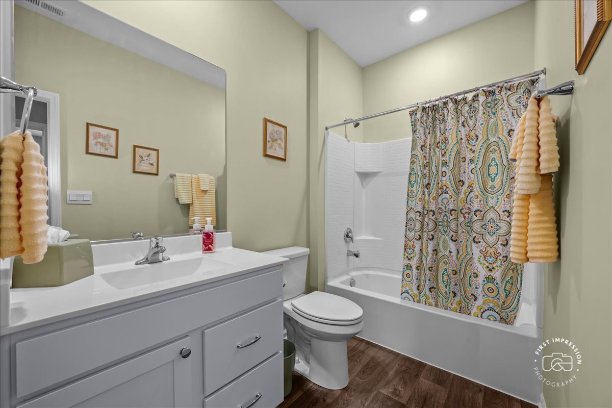 910 Darwin Street Property Photo 13