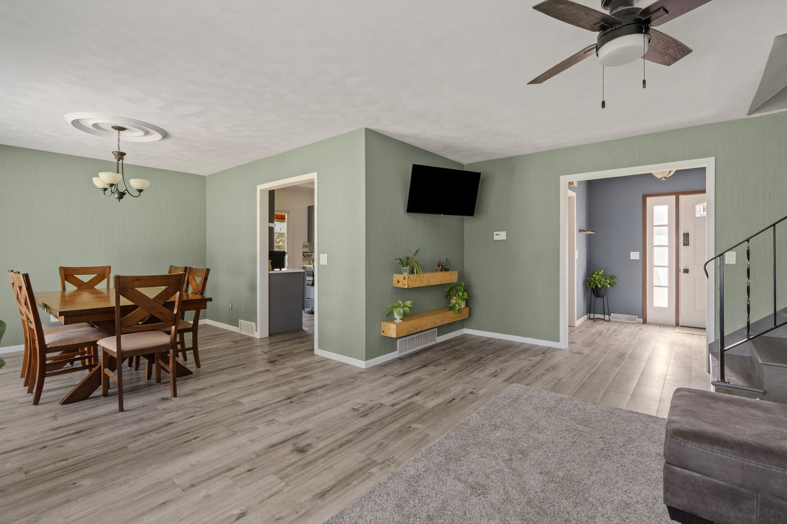25 Woodcrest Drive Property Photo 6