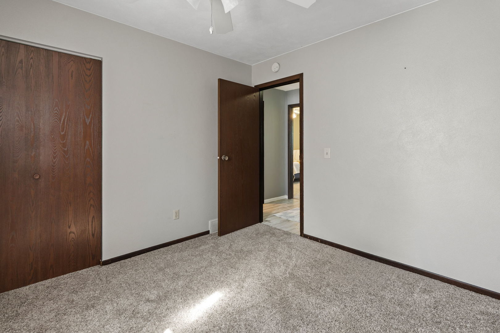 25 Woodcrest Drive Property Photo 18