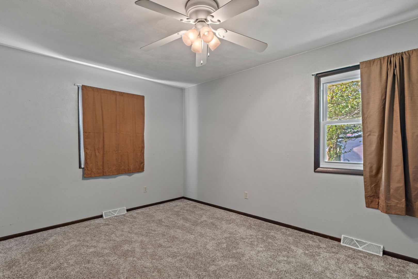 25 Woodcrest Drive Property Photo 20