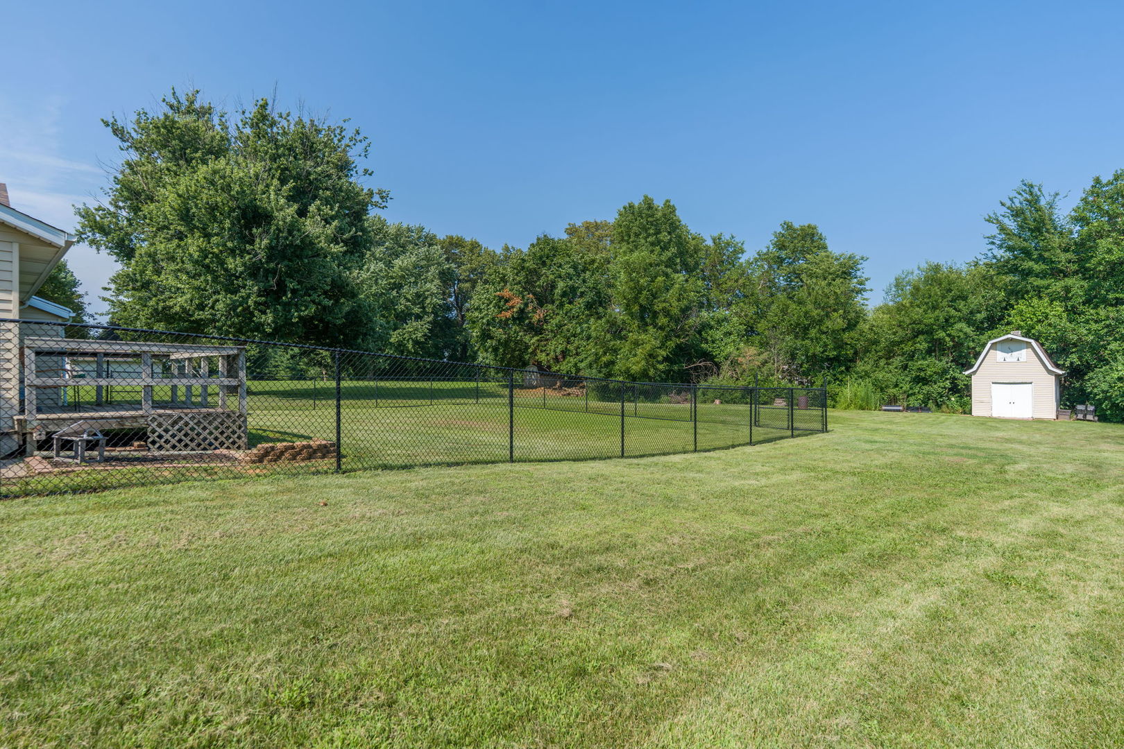 25 Woodcrest Drive Property Photo 28