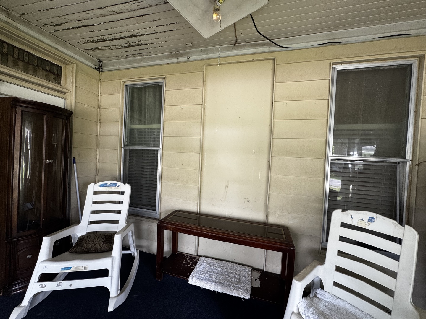 507 W South Street Property Photo 3