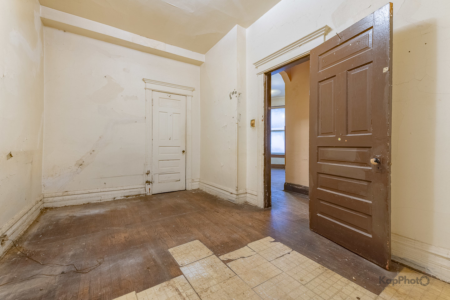 1512 S Sawyer Avenue Property Photo 8