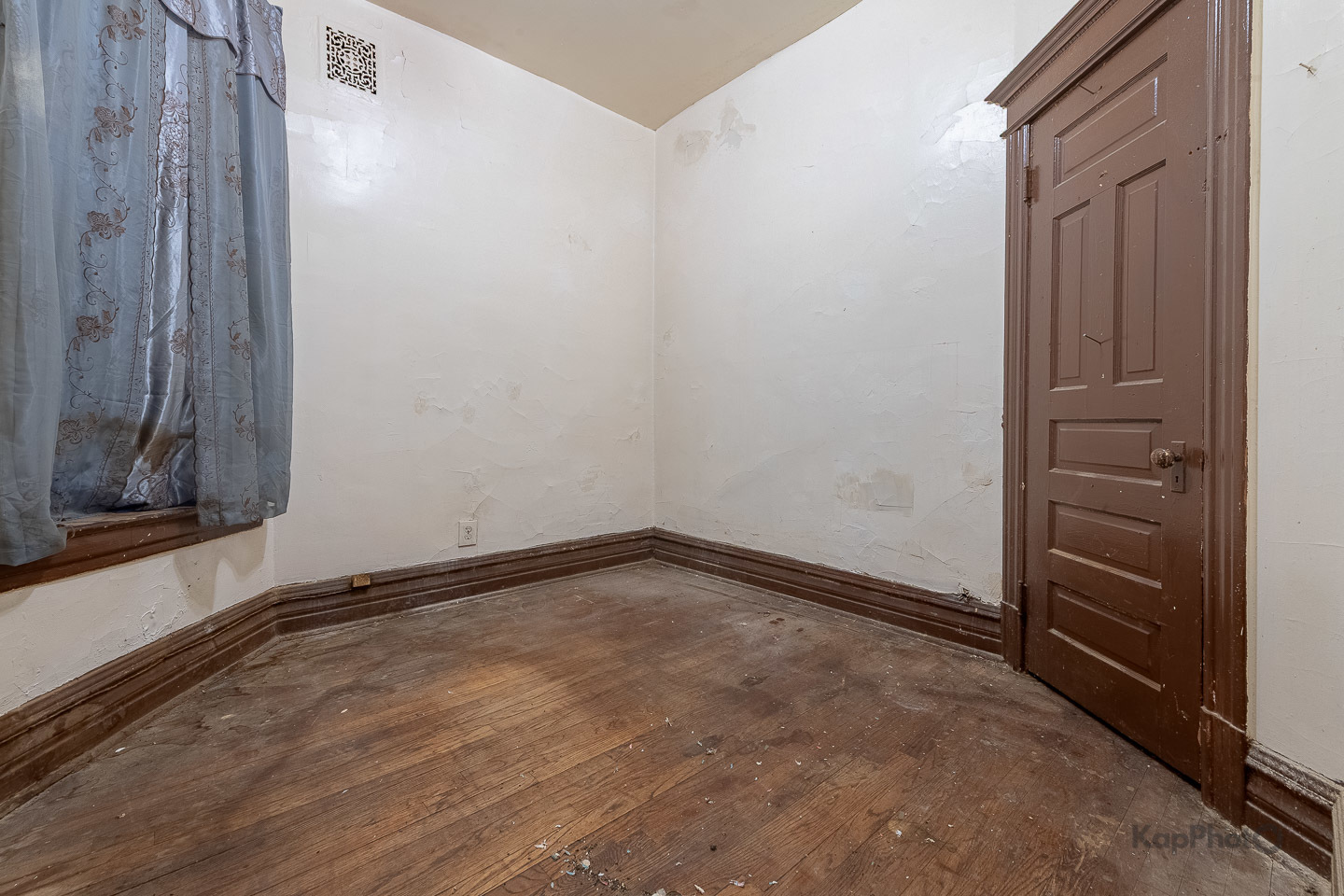 1512 S Sawyer Avenue Property Photo 11