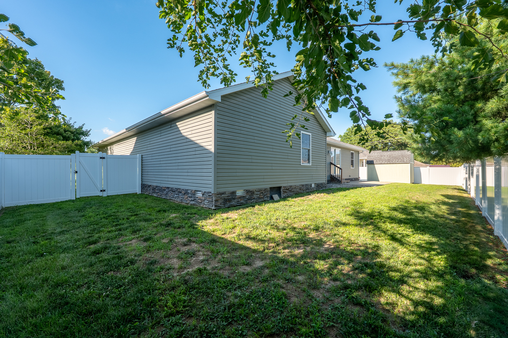 406 Bhrett Drive Property Photo 43