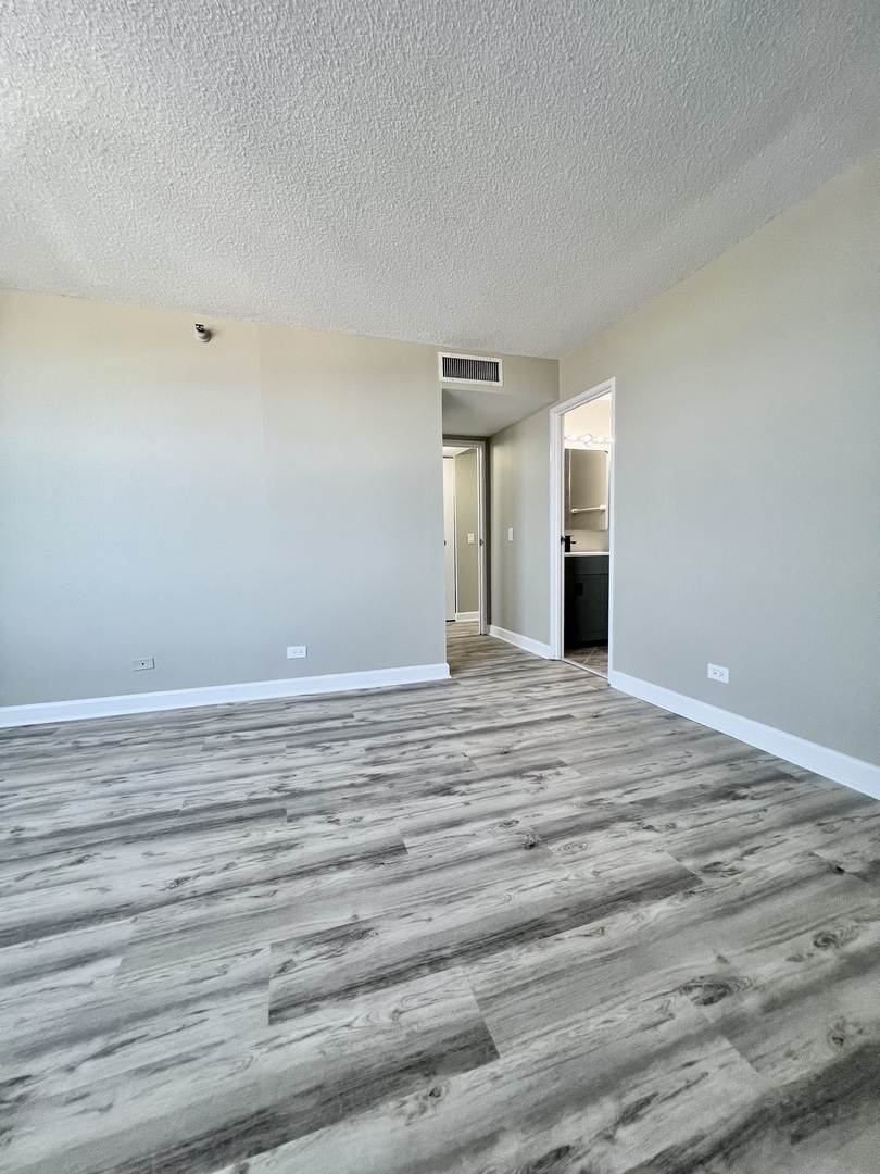 3660 N Lake Shore Drive 2513 Property Photo 16