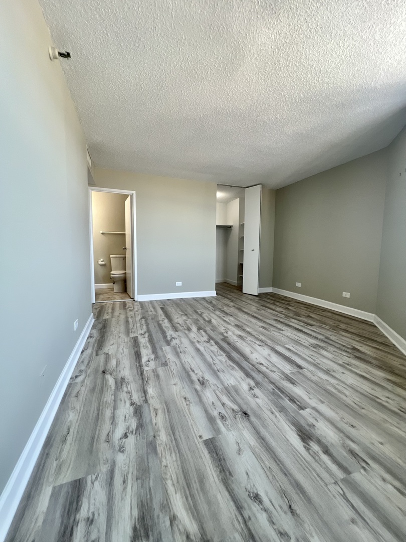 3660 N Lake Shore Drive 2513 Property Photo 19