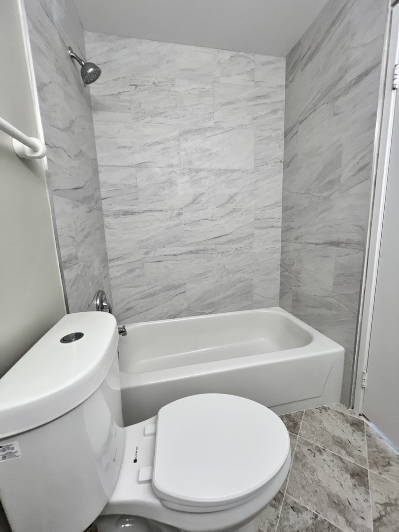 3660 N Lake Shore Drive 2513 Property Photo 21