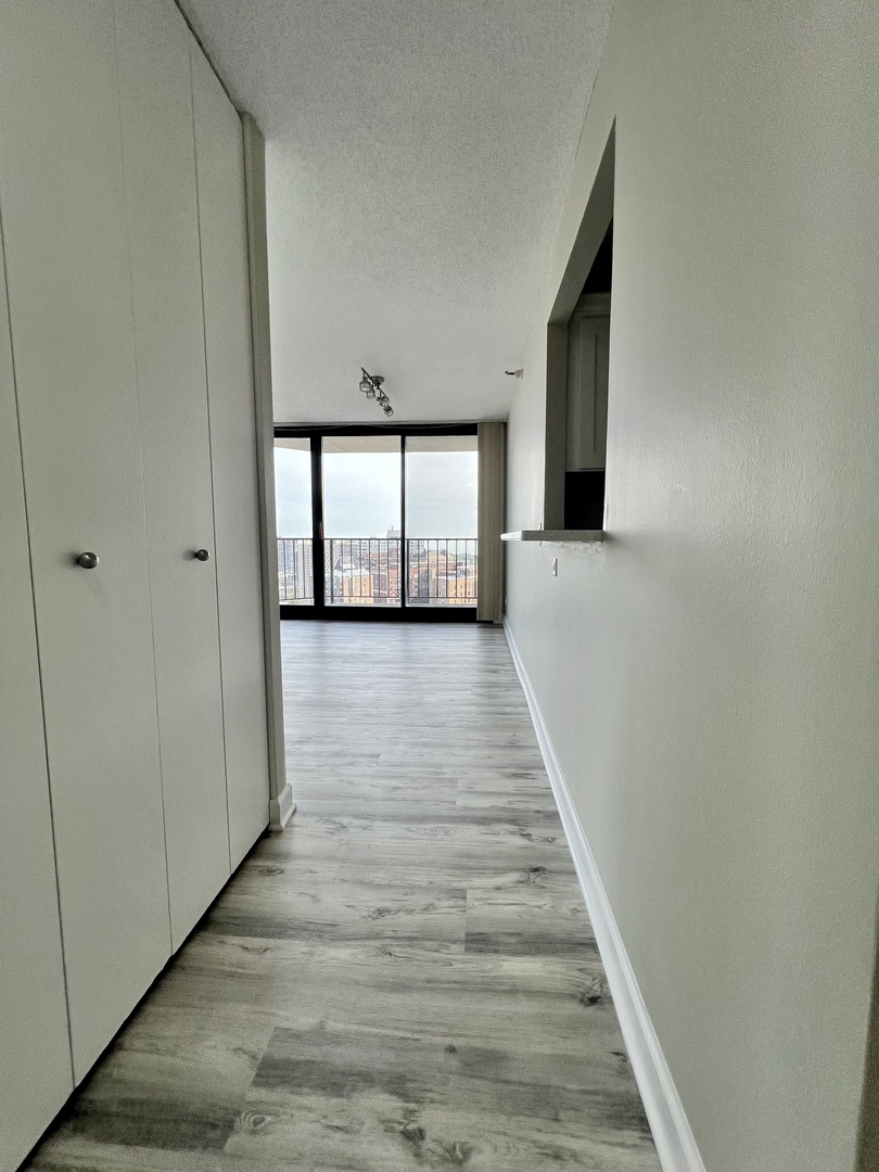 3660 N Lake Shore Drive 2513 Property Photo 28