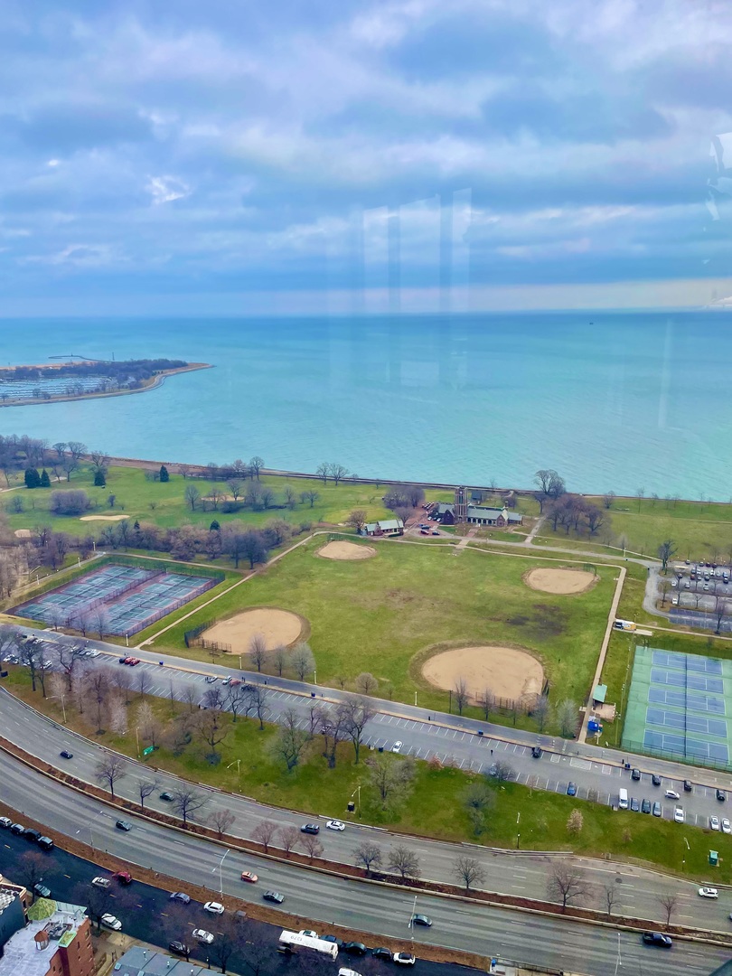 3660 N Lake Shore Drive 2513 Property Photo 48