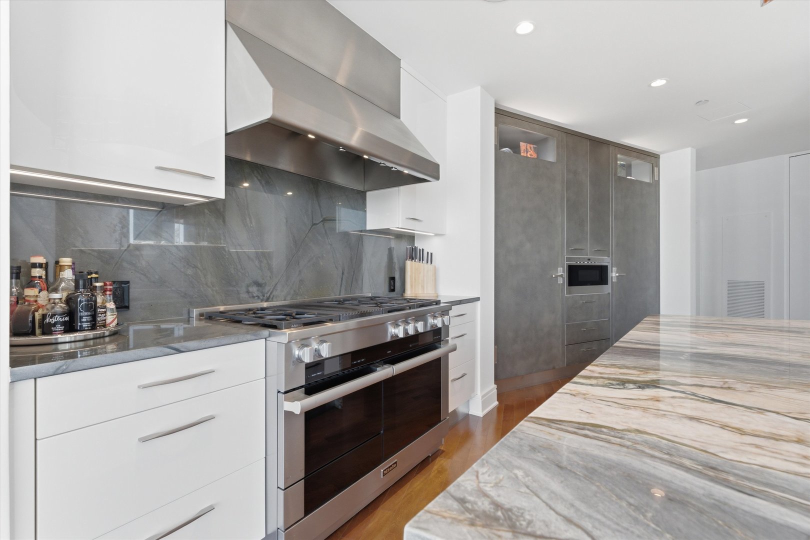 401 N Wabash Avenue 29ab Property Photo 26