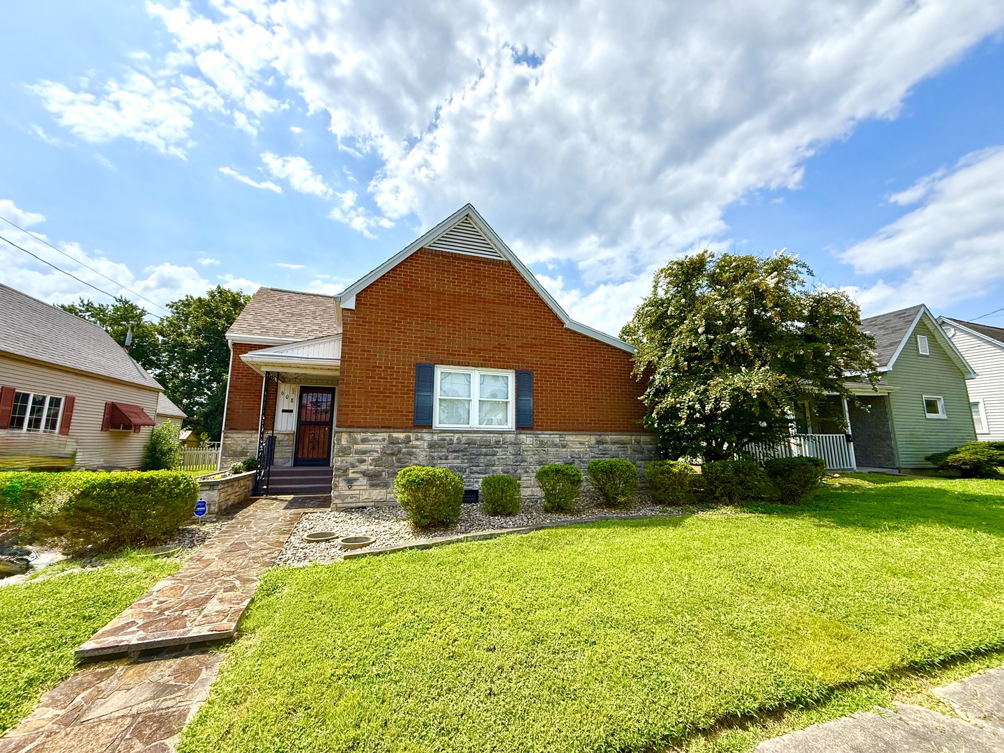 12710292 Property Photo 24