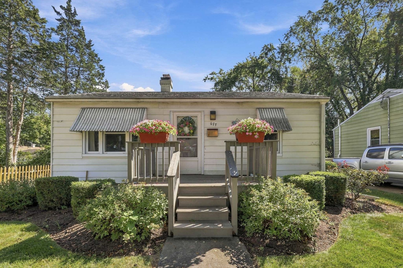 677 Clark Street Property Photo 1