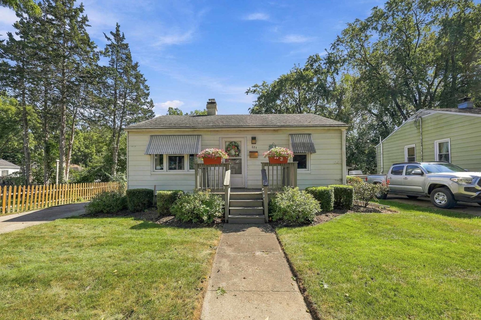 677 Clark Street Property Photo 2