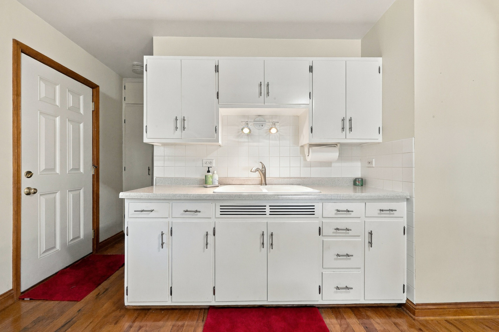 677 Clark Street Property Photo 11