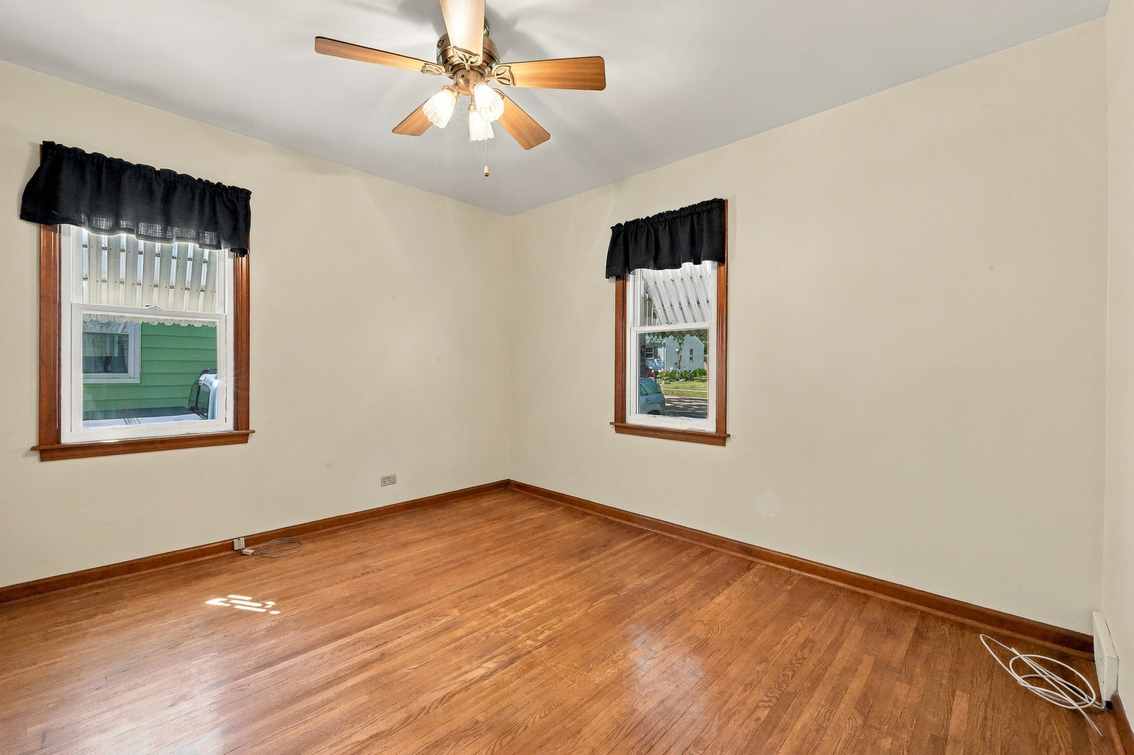 677 Clark Street Property Photo 13