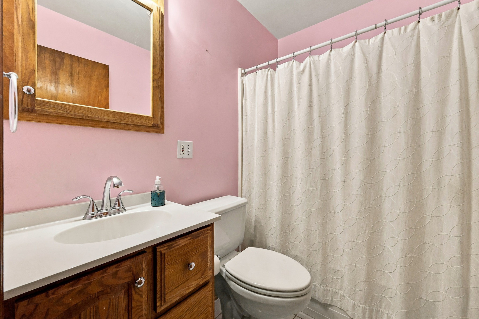 677 Clark Street Property Photo 20