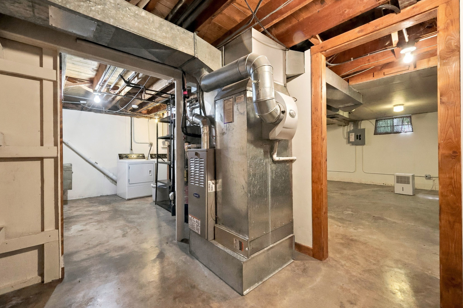 677 Clark Street Property Photo 24
