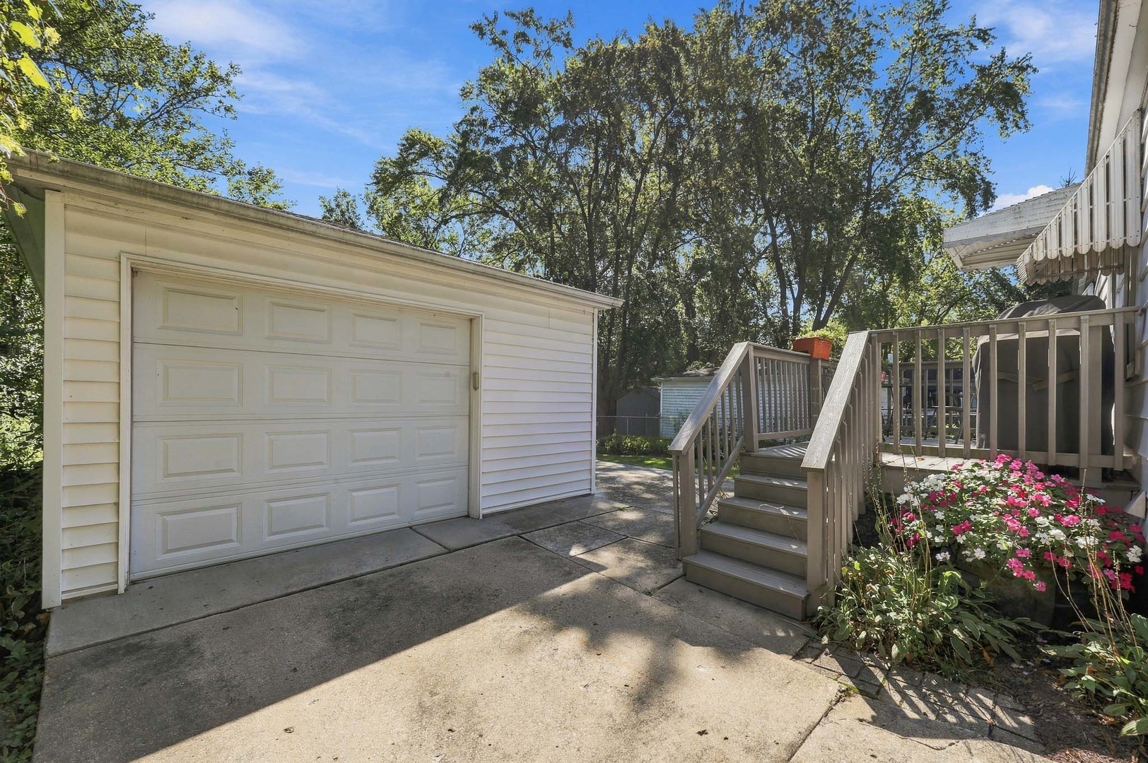 677 Clark Street Property Photo 30
