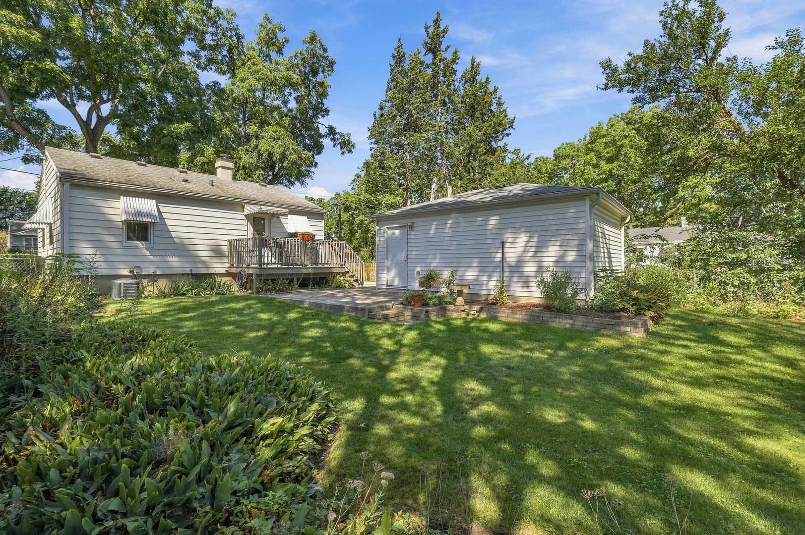 677 Clark Street Property Photo 36