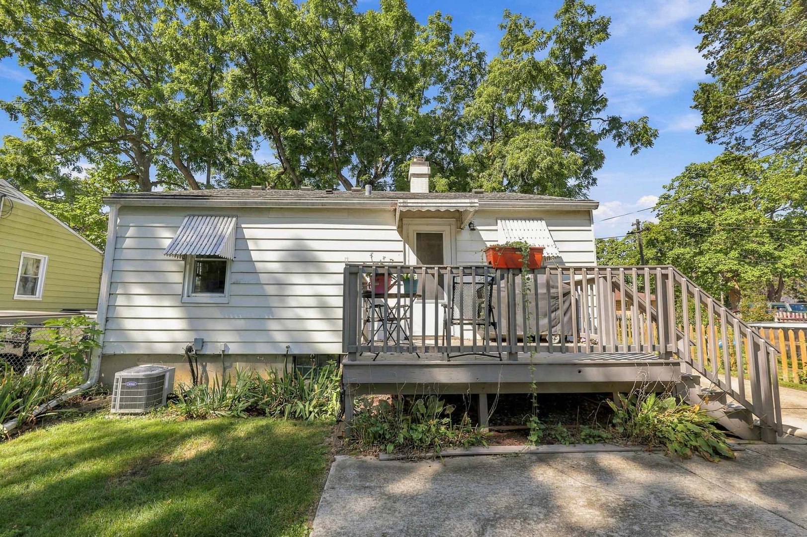 677 Clark Street Property Photo 37