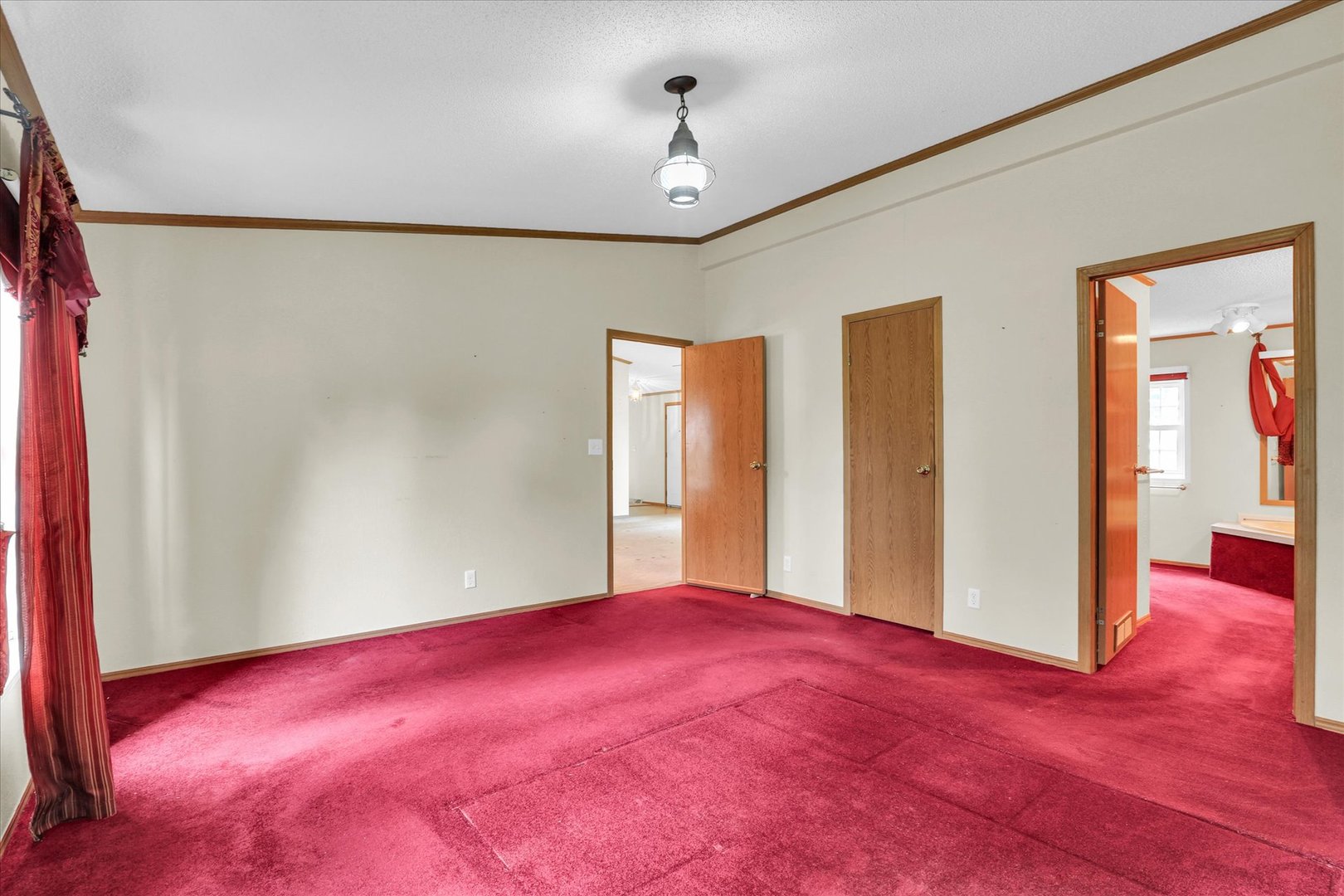 425 County Road 1575 Property Photo 6