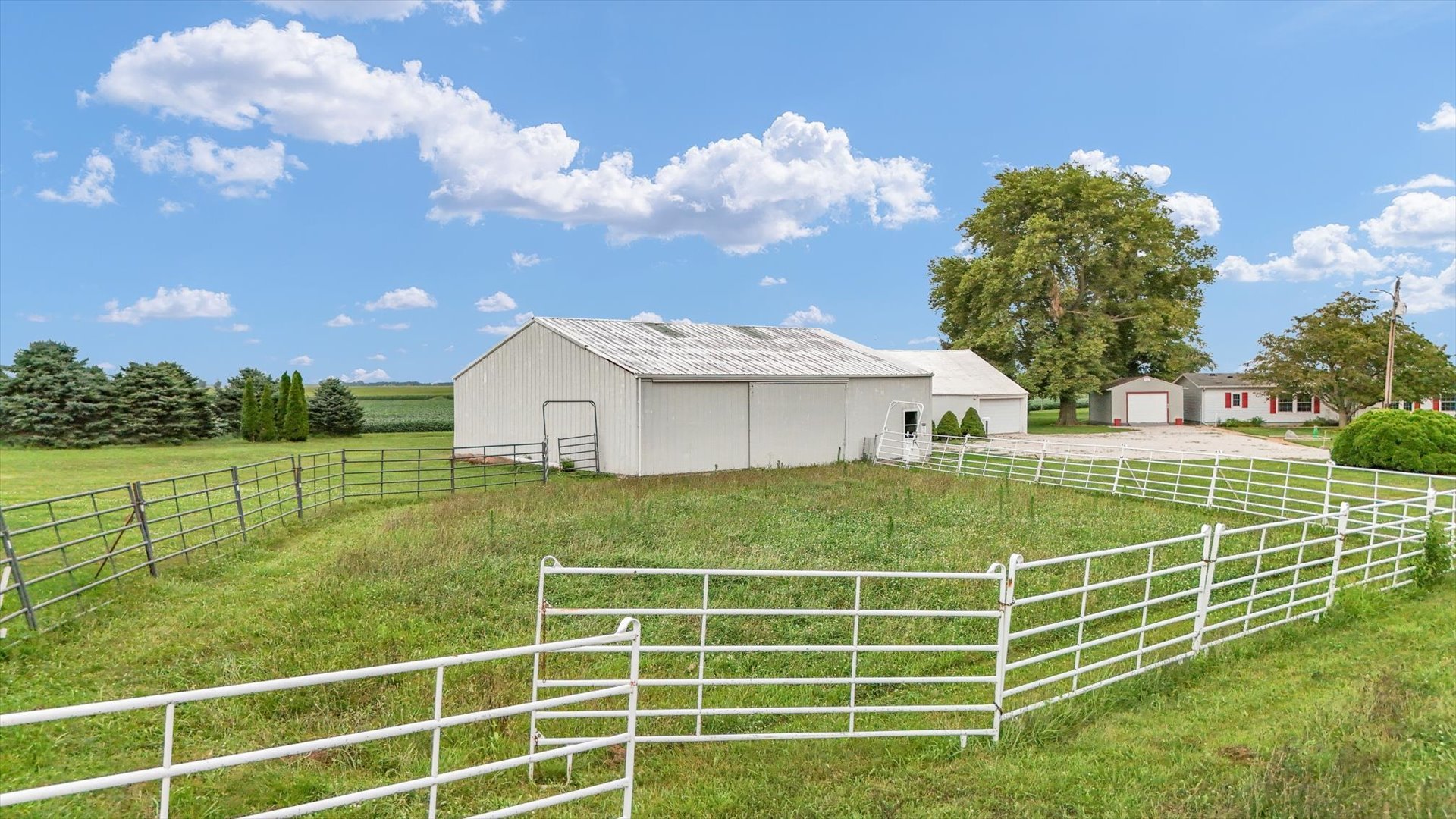 425 County Road 1575 Property Photo 58