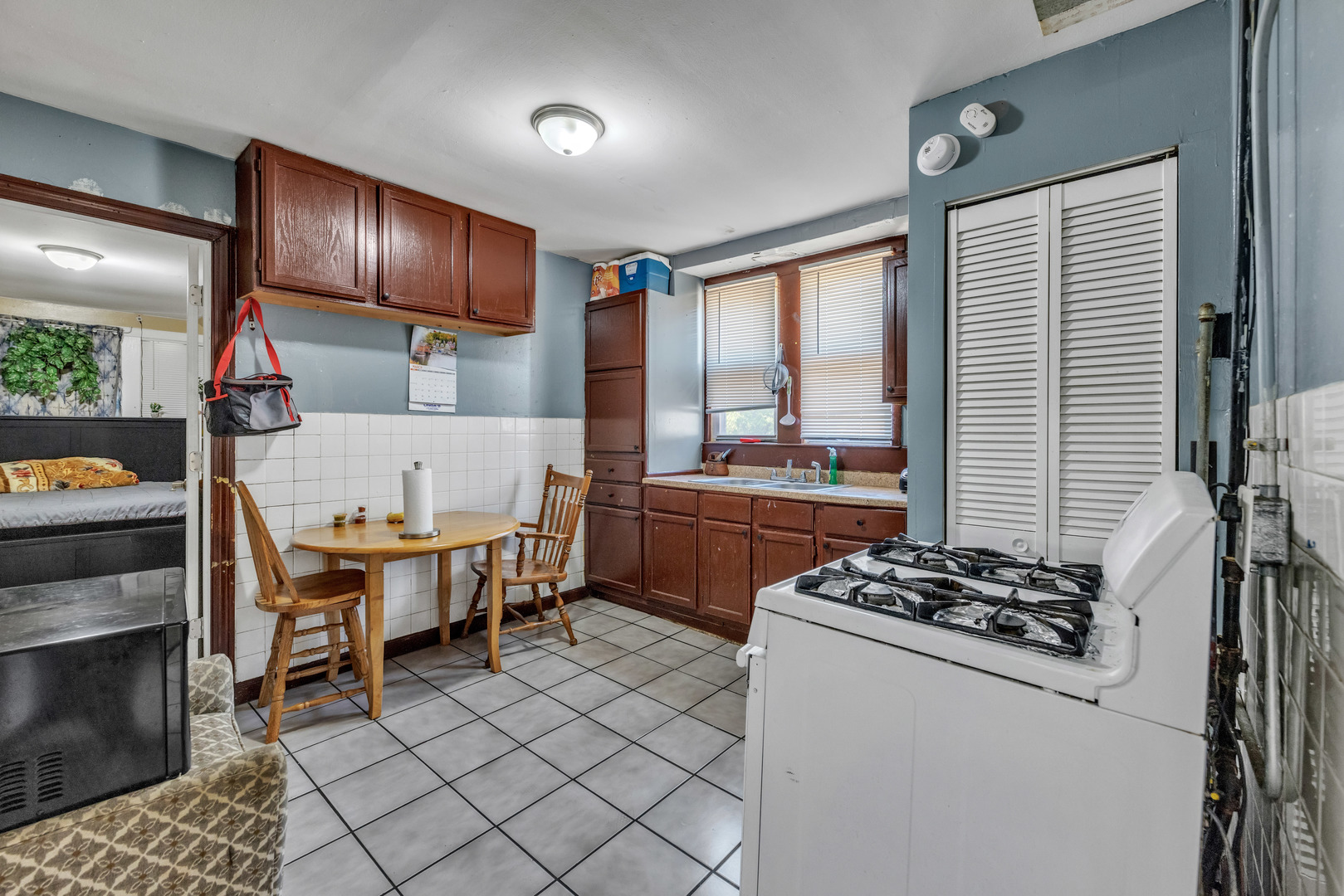 3031 S Central Park Avenue Property Photo 2