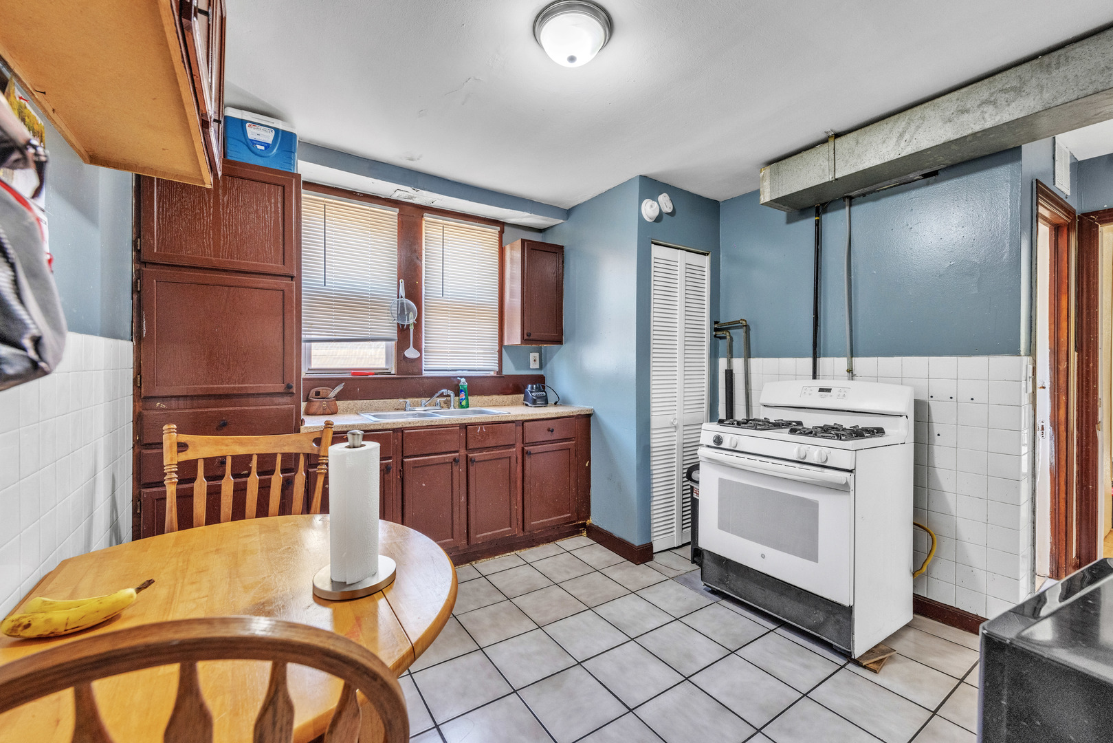 3031 S Central Park Avenue Property Photo 3