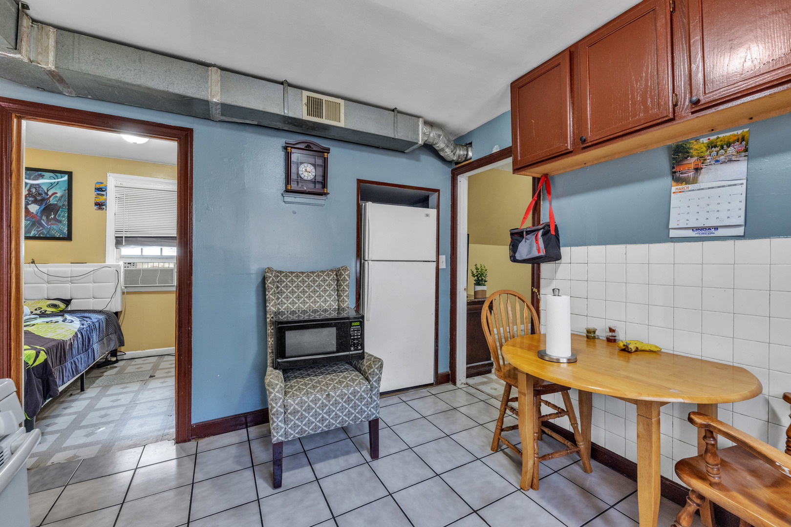 3031 S Central Park Avenue Property Photo 5