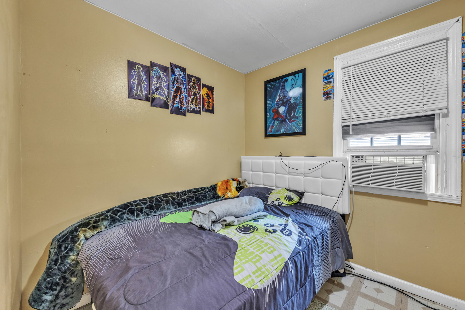 3031 S Central Park Avenue Property Photo 7