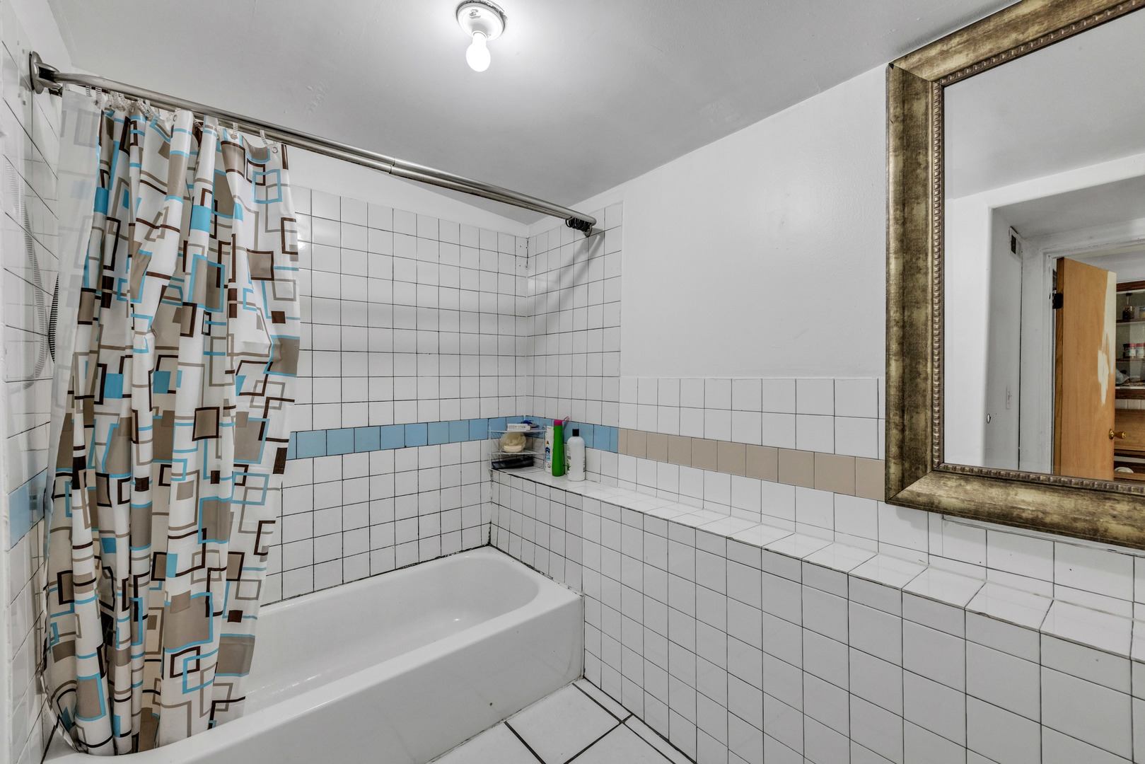 3031 S Central Park Avenue Property Photo 15