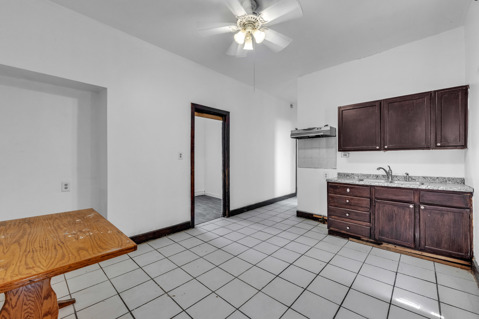 3031 S Central Park Avenue Property Photo 21