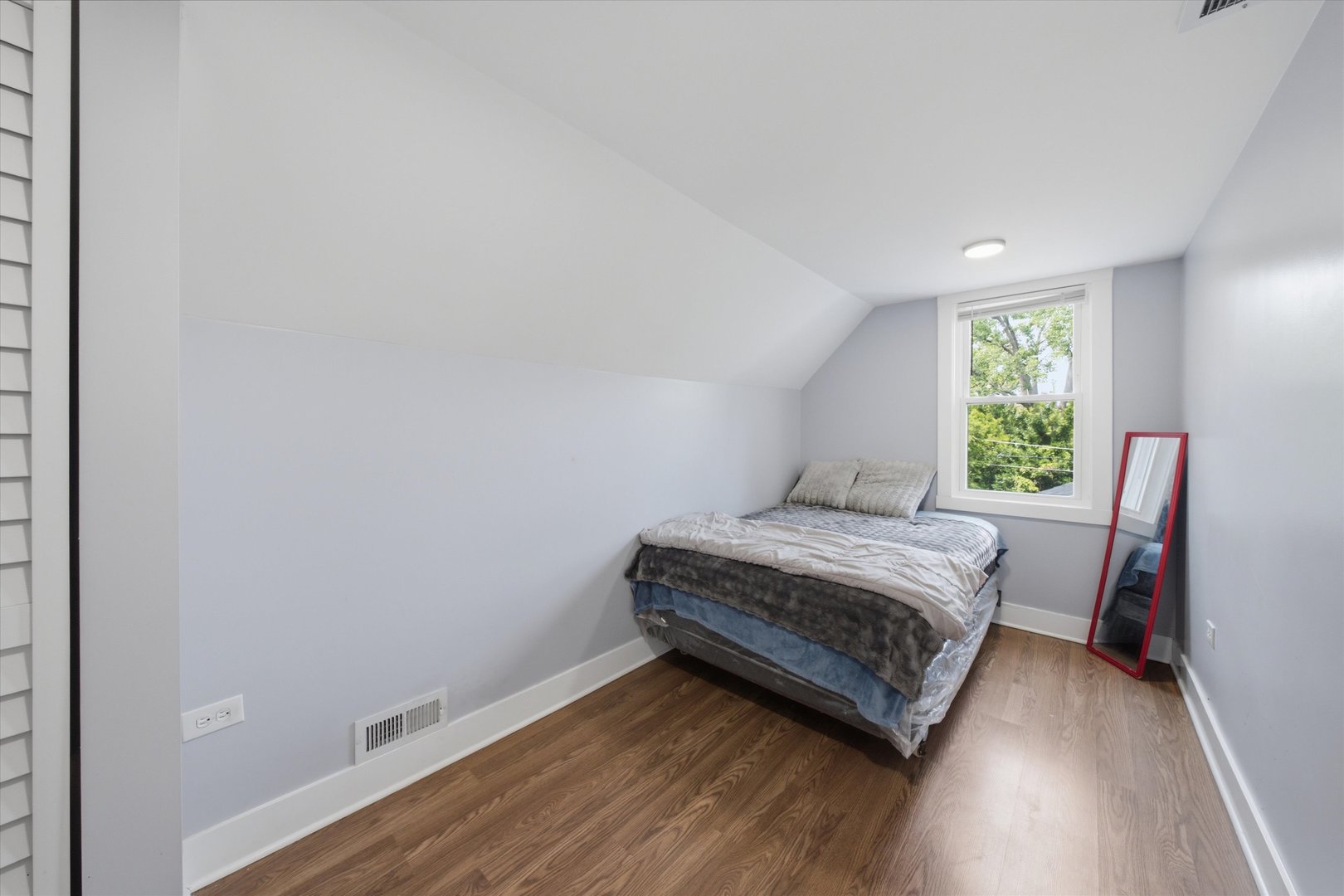 12206 S Union Avenue Property Photo 9