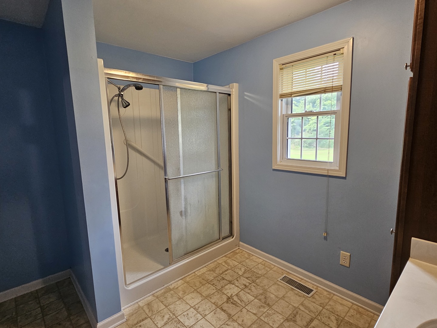 210 Dorris Drive Property Photo 12