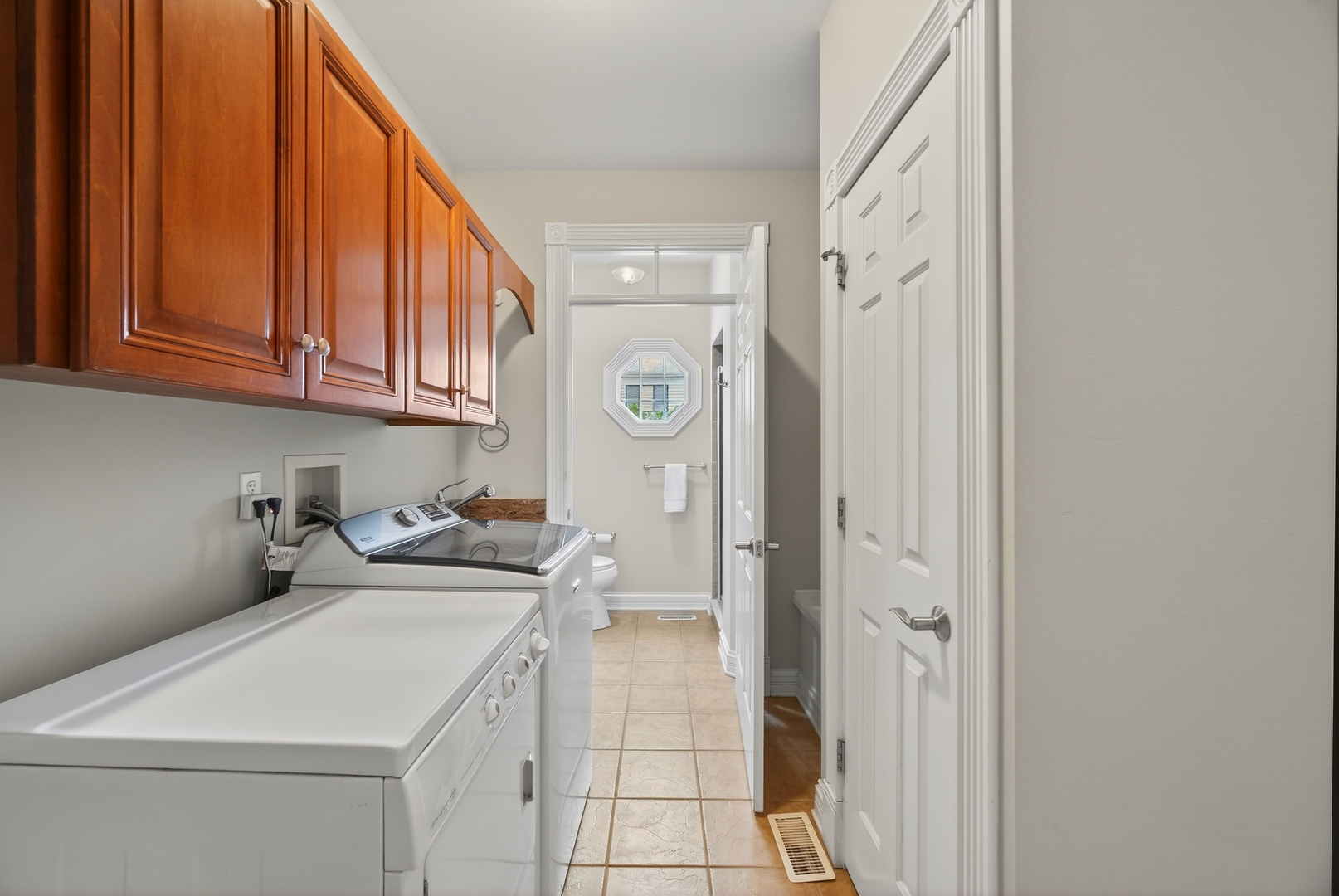 70 Forest Avenue Property Photo 38