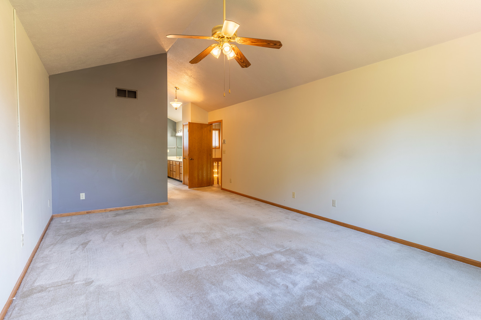 6320 Old Hunters Run Property Photo 32
