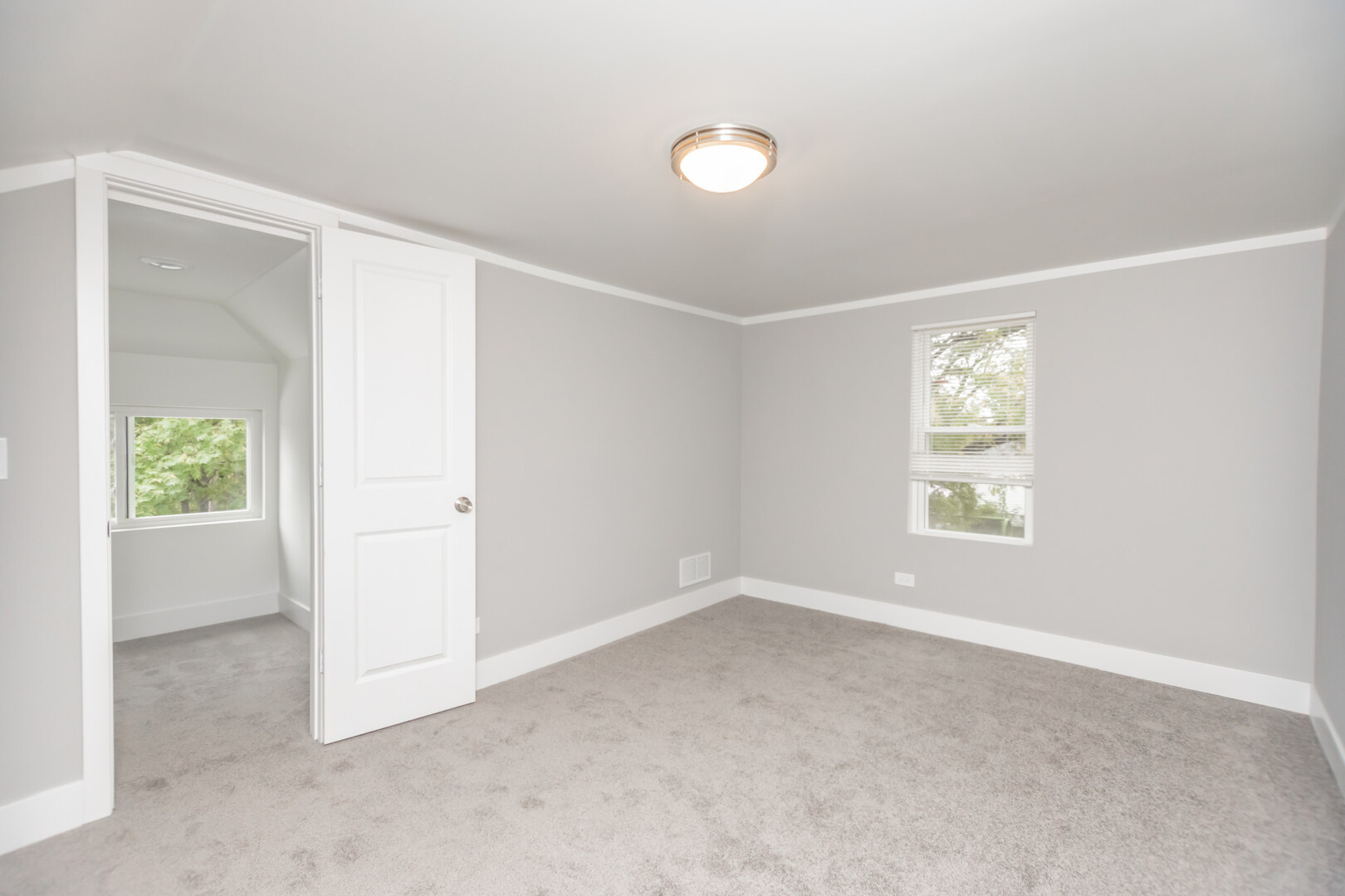 8419 S Morgan Street Property Photo 15