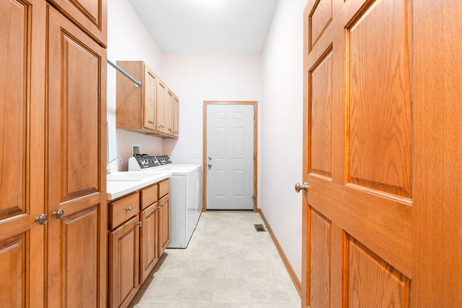 403 Jake Court Property Photo 31
