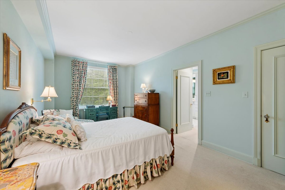 1501 Hinman Avenue 4b Property Photo 25