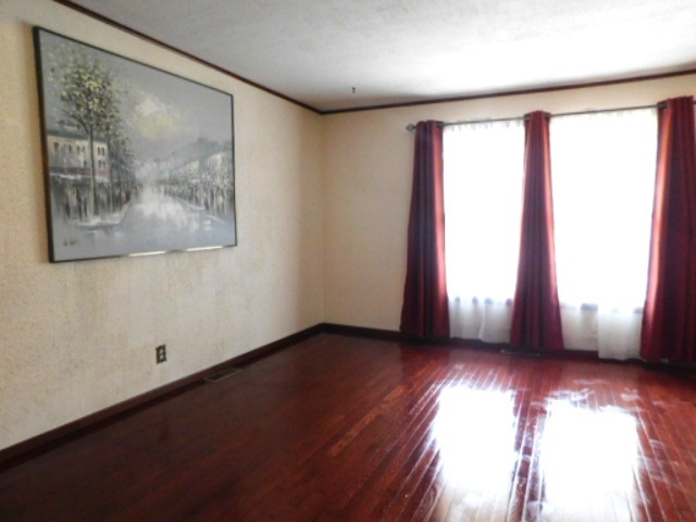 12710382 Property Photo 4