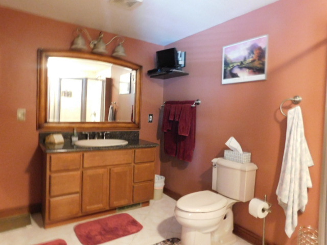 12710382 Property Photo 18