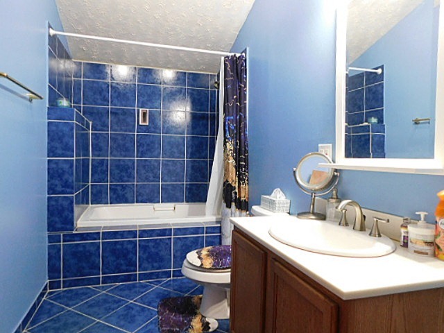 12710382 Property Photo 25